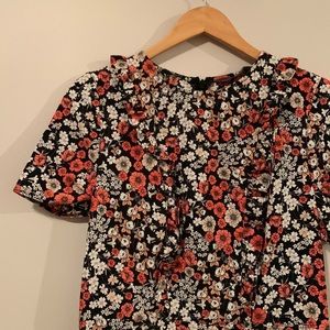 NWT Dorothy Perkins Short sleeved ruffle dress